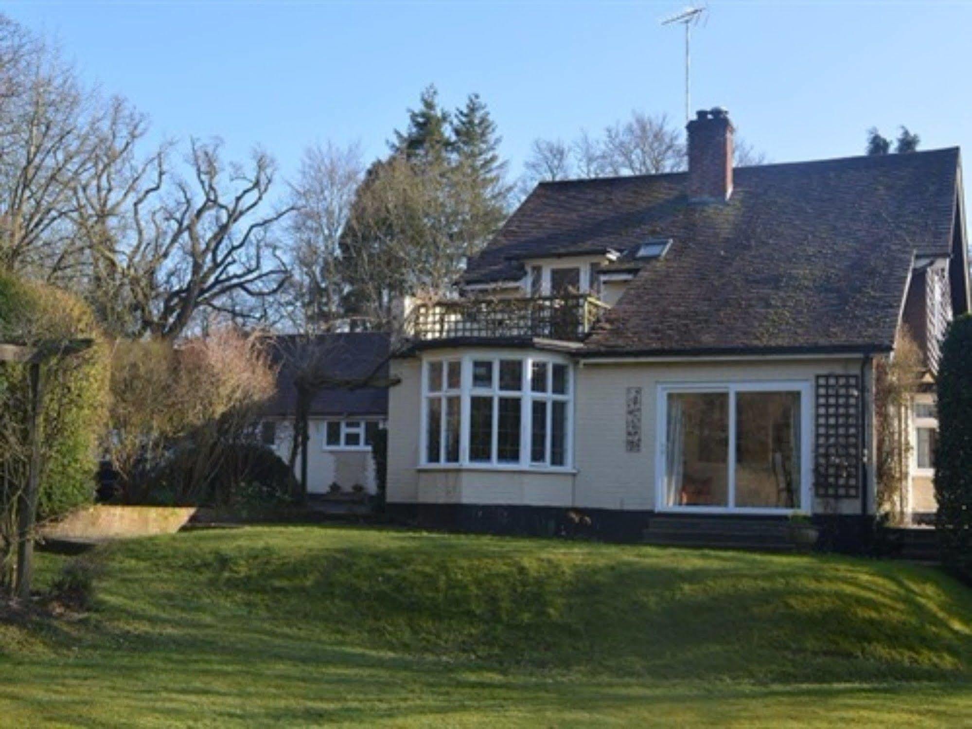 Little Forest Lodge Ringwood Exterior photo